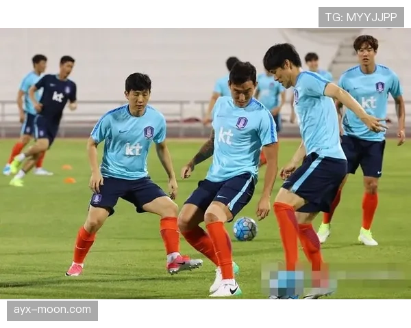 韩国队近期世预赛保持稳定发挥,孙兴慜领衔攻击线持续施压 韩国队近期世预赛保持稳定发挥,孙兴慜领衔攻击线持续施压